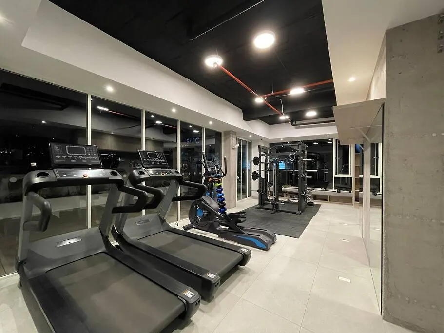 Luxury & Cozy Apartment Near La Carolina Park Quito