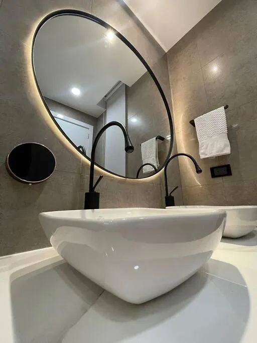 Luxury & Cozy Apartment Near La Carolina Park Quito