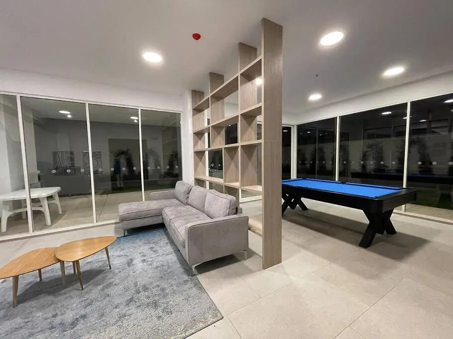 Luxury & Cozy Apartment Near La Carolina Park Quito