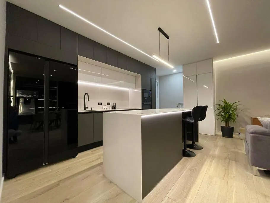 Luxury & Cozy Apartment Near La Carolina Park Quito