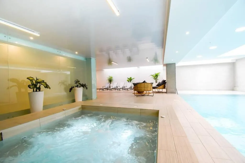 Luxury & Cozy Apartment Near La Carolina Park Quito 0*,  Ecuador