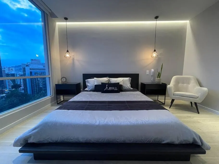 Luxury & Cozy Apartment Near La Carolina Park Quito Ecuador