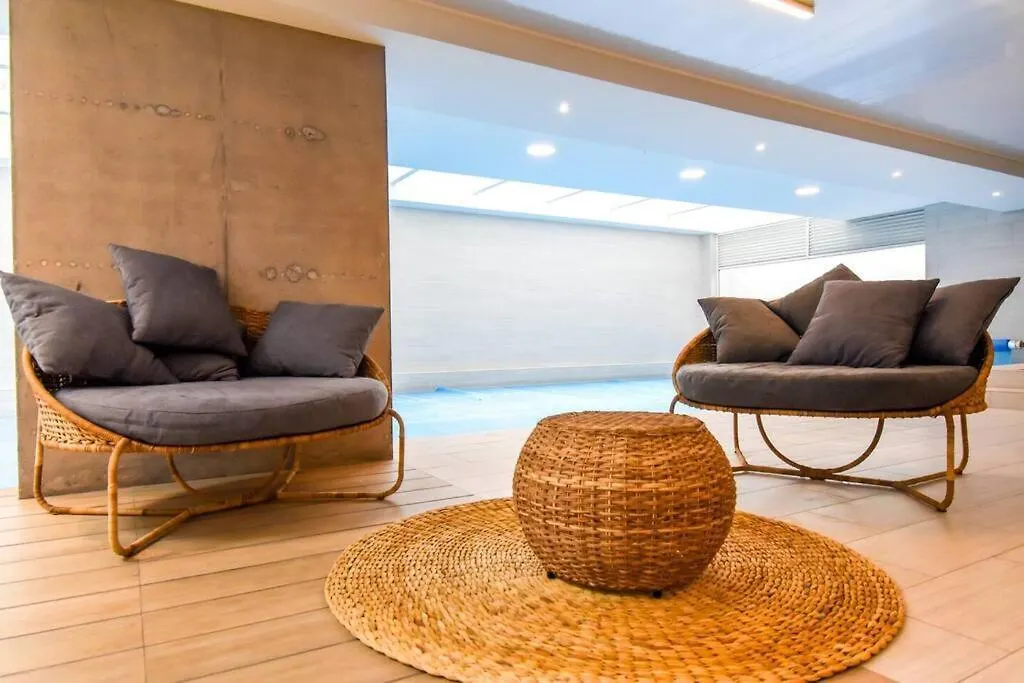Luxury & Cozy Apartment Near La Carolina Park Quito